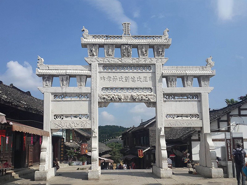 花崗巖農(nóng)村石牌坊門(mén)樓雕刻廠家[編號(hào)438]