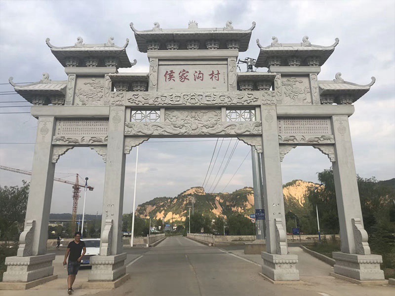 村莊門(mén)樓