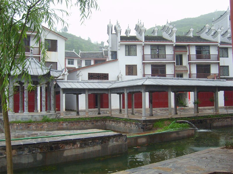 風(fēng)景區(qū)青石石長(zhǎng)廊